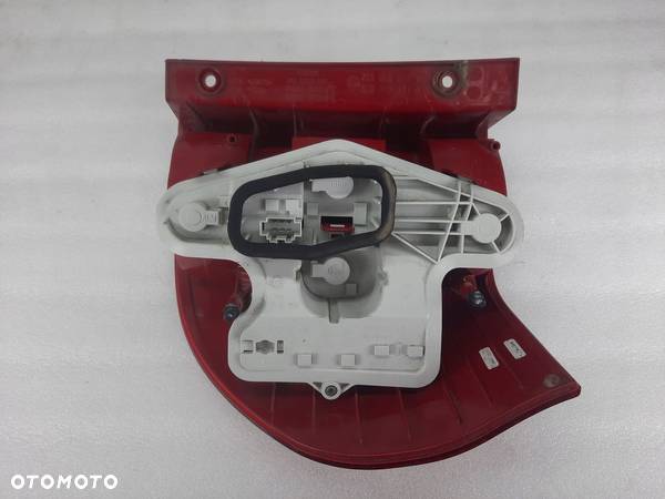 LAMPA LEWA TYŁ TYLNA SKODA YETI 5L0945095 - 6