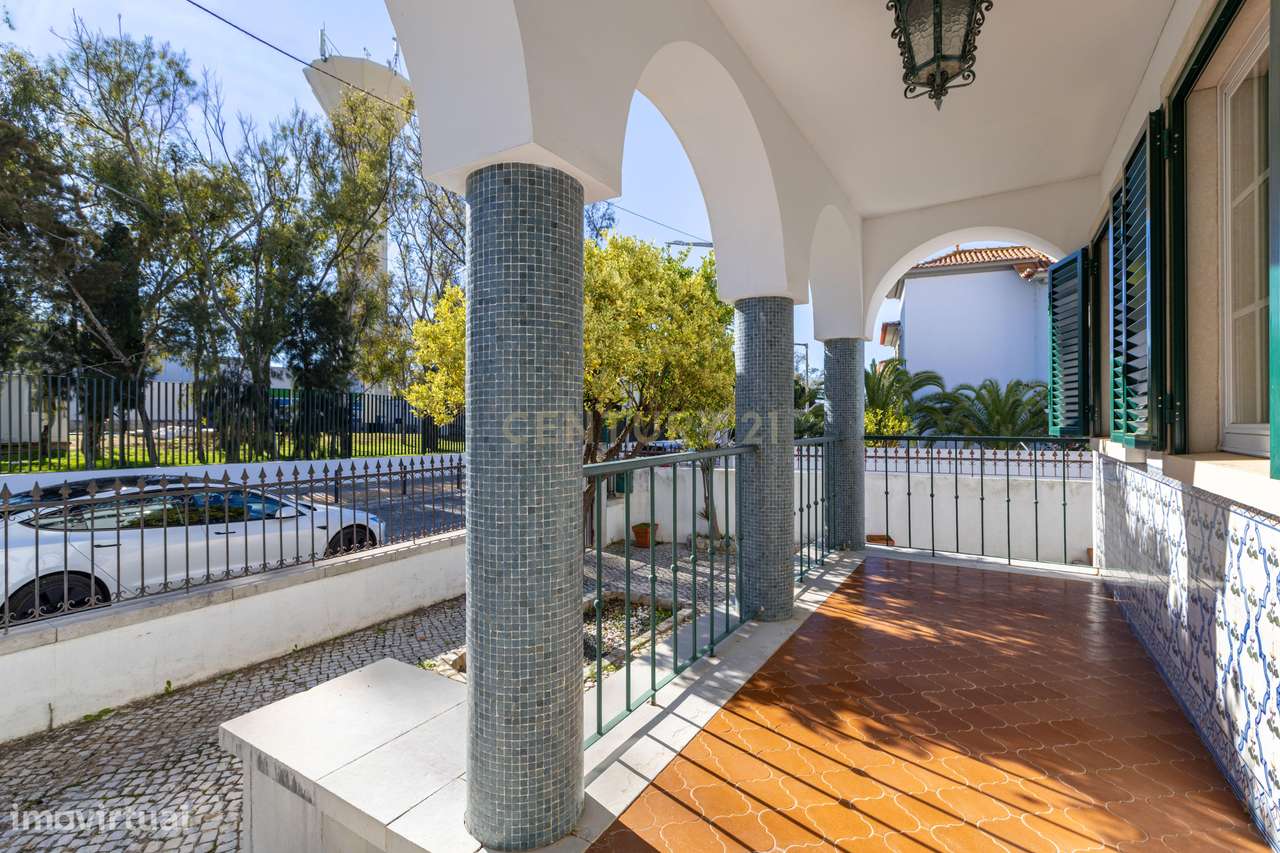 Casa Senhorial com 11 divisões,  no Centro de Faro. Ao pé do Colégio d - Grande imagem: 5/44