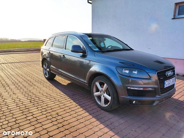 Audi Q7 3.0 TDI Quattro Tiptronic - 11