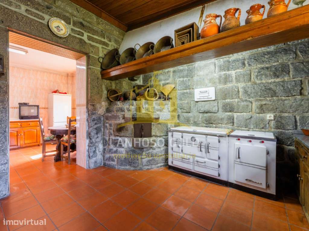 Encantadora Moradia T4 em Pedra Campos e Louredo-6