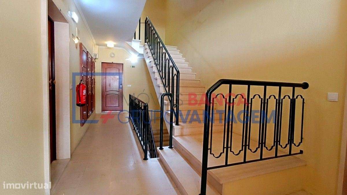 APARTAMENTO T3 SANTARÉM - Grande imagem: 2/23
