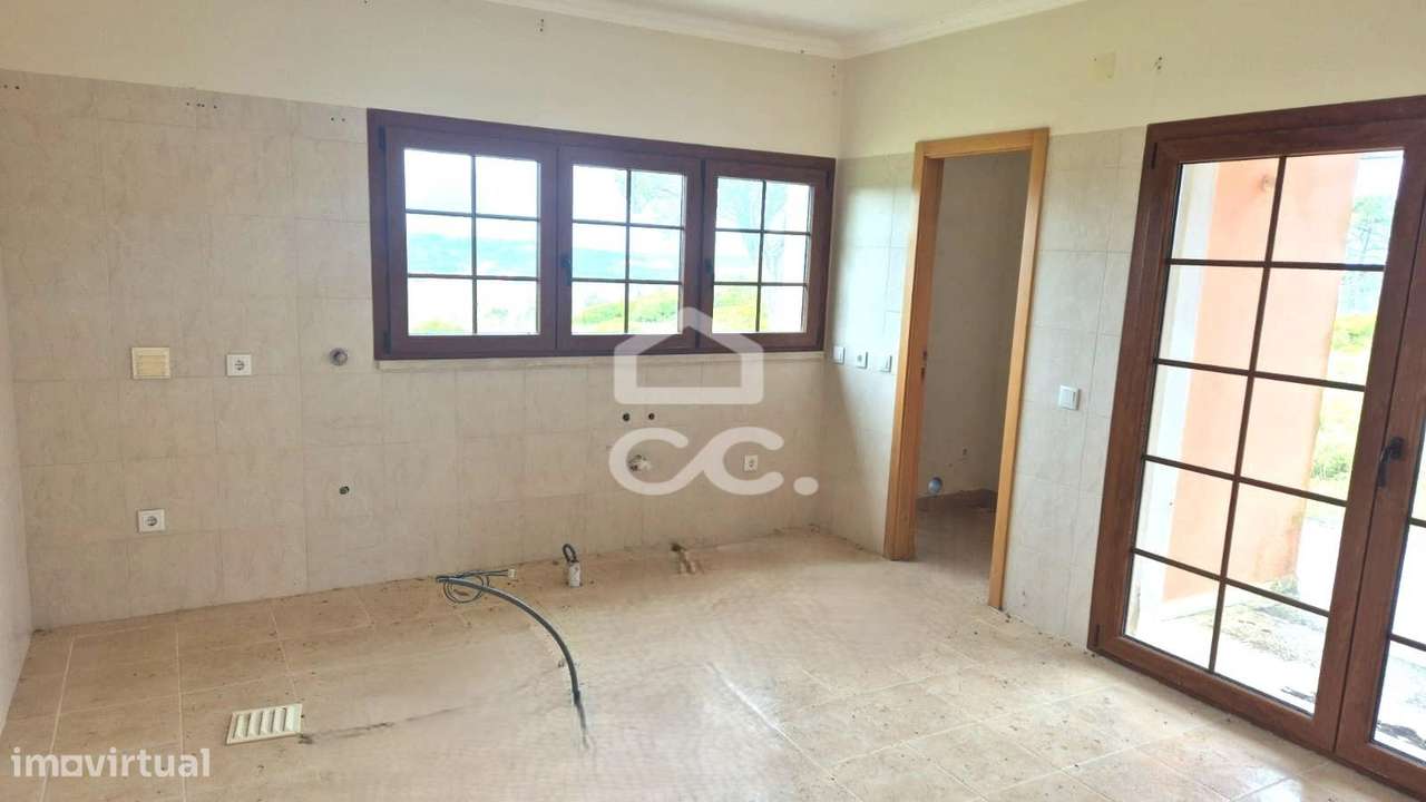 Moradia V3 para restauro-27