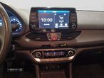 Hyundai i30 1.6 CRDi Comfort+Navi - 11