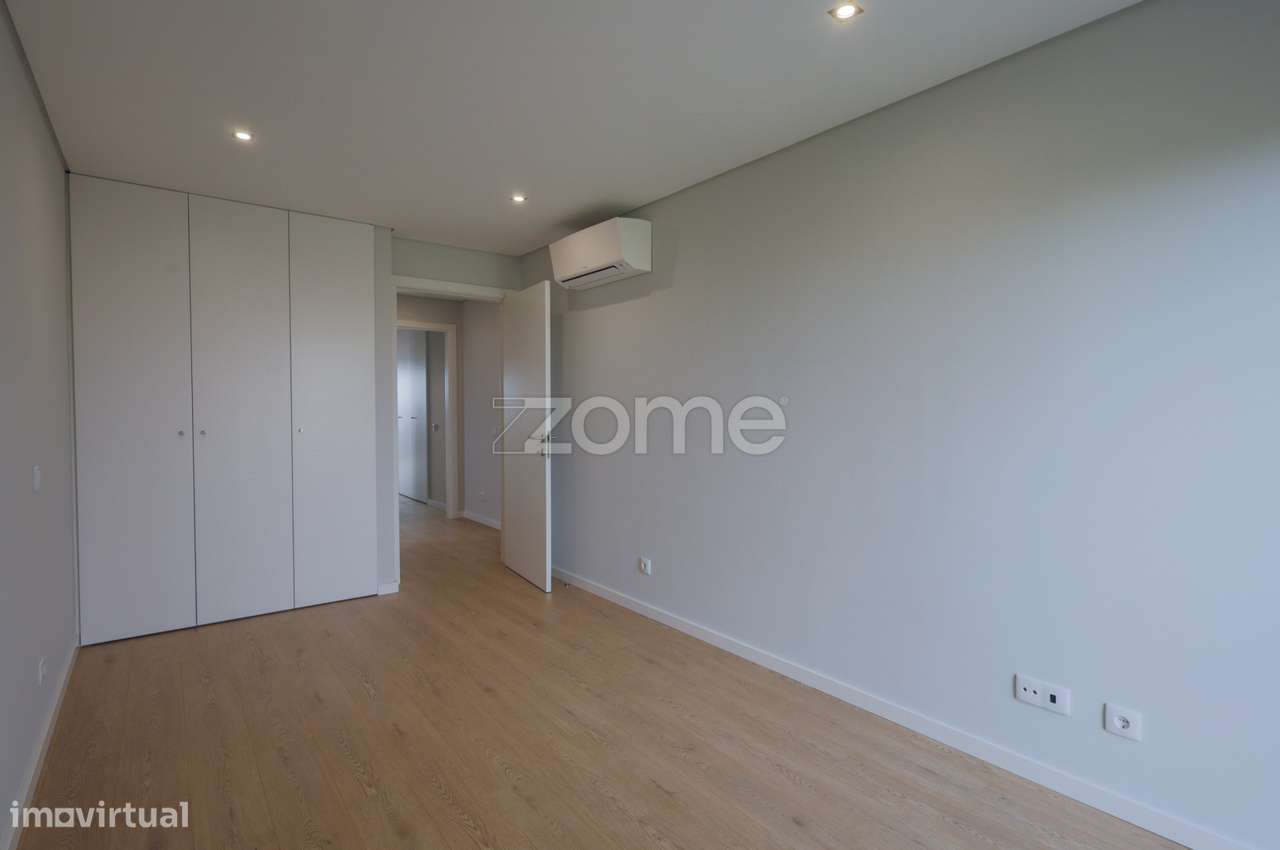 Apartamento T3 com garagem-21