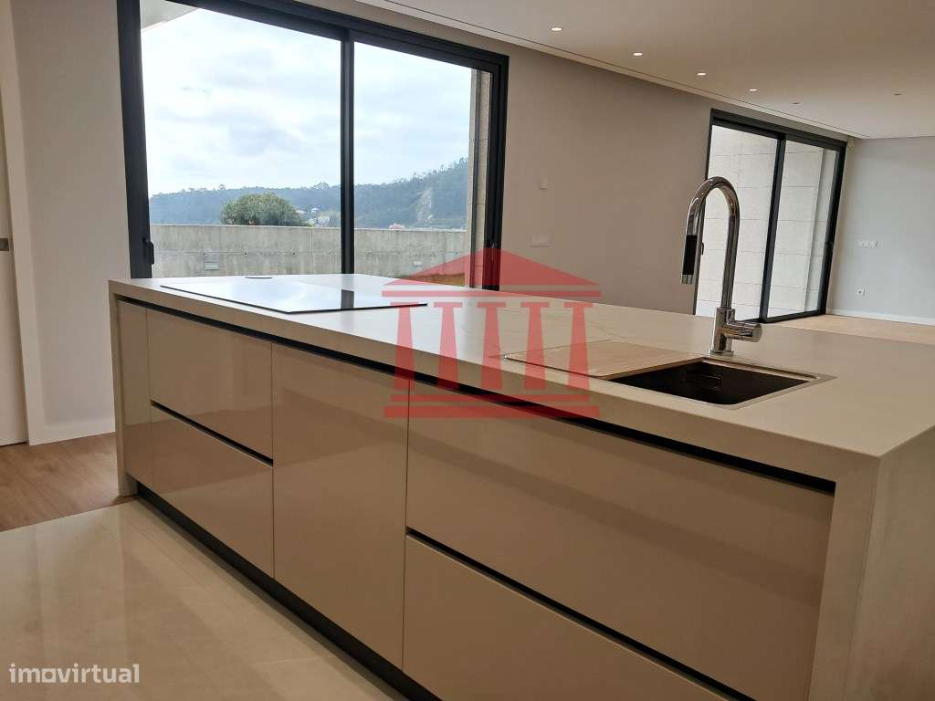 MORADIA V3 NOVA - Grande imagem: 5/30