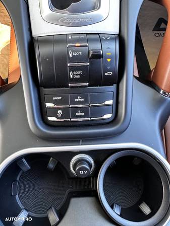 Porsche Cayenne S Hybrid Tiptronic S - 33