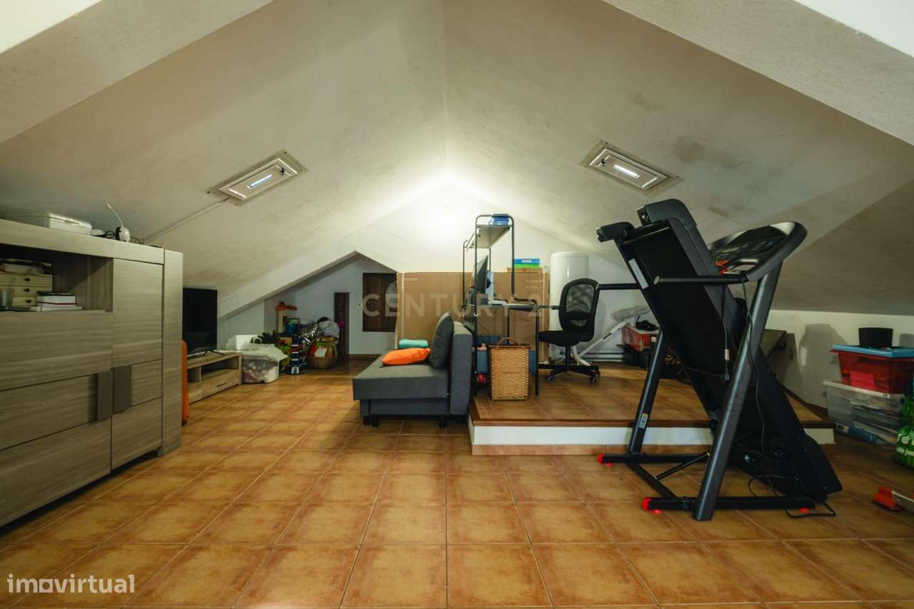 Excelente moradia T3 situada em São Pedro da Cova, Gondomar-52