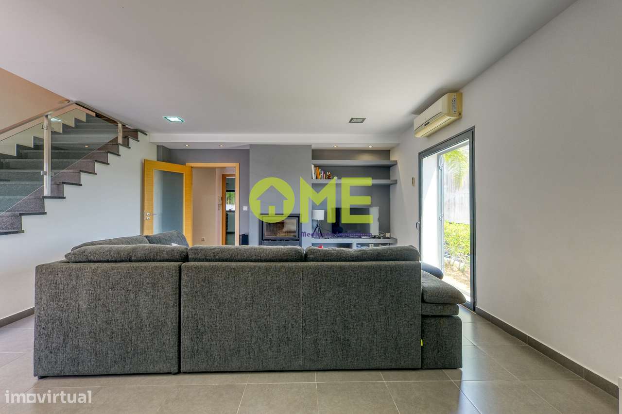 Moradia T4 com piscina e jardim em Ourém-14