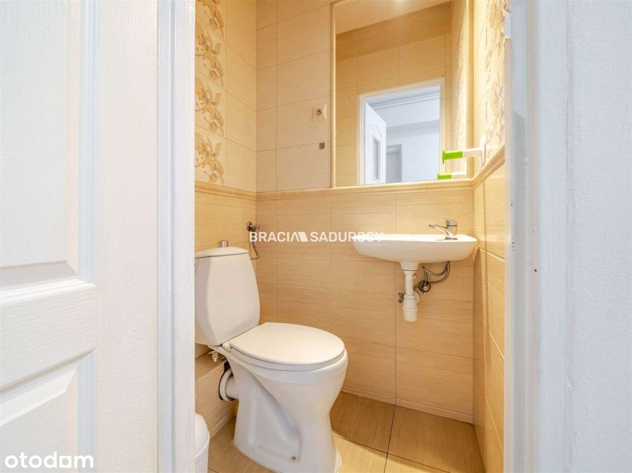 64m2 4 pok+ os kuchnia balkon Bronowice-17