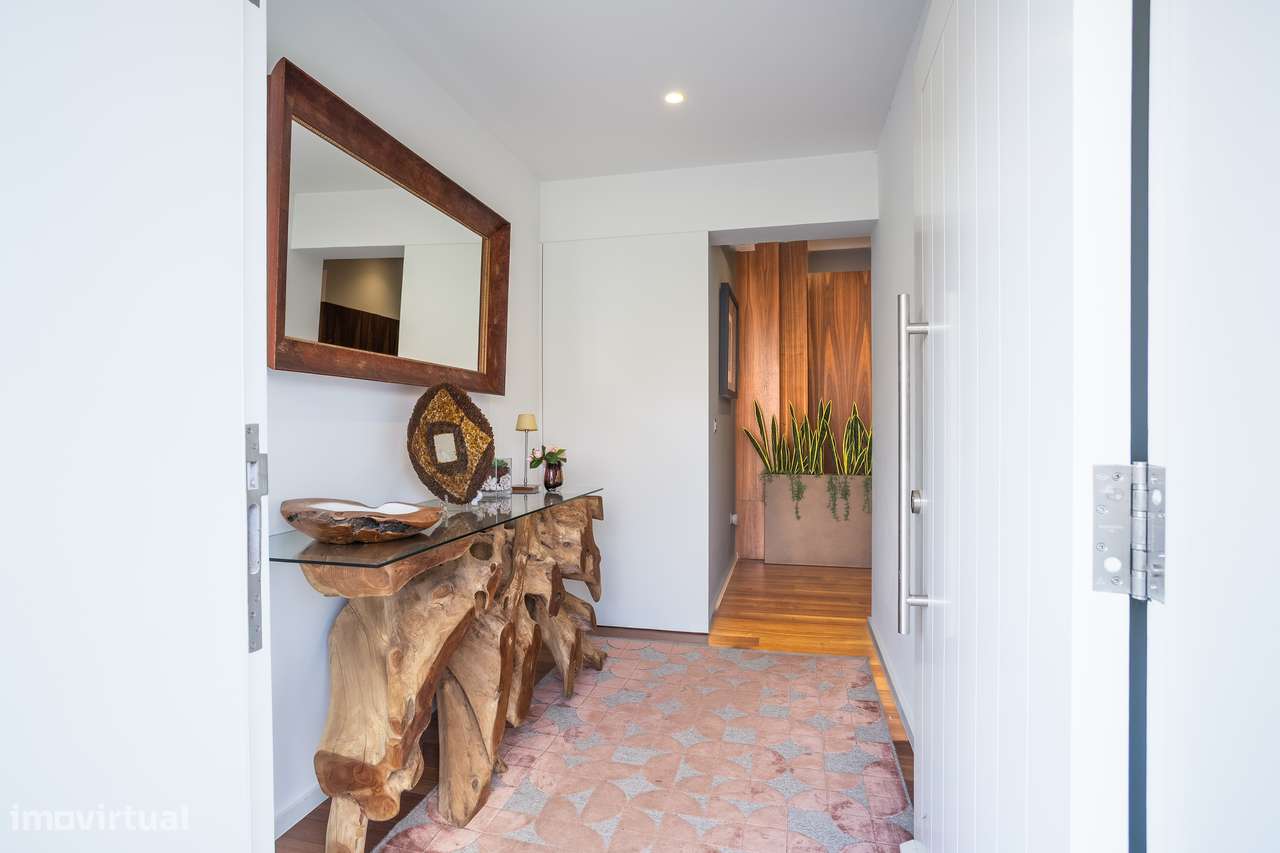 Moradia T3 com Jardim e Garagem em Guimarães-8