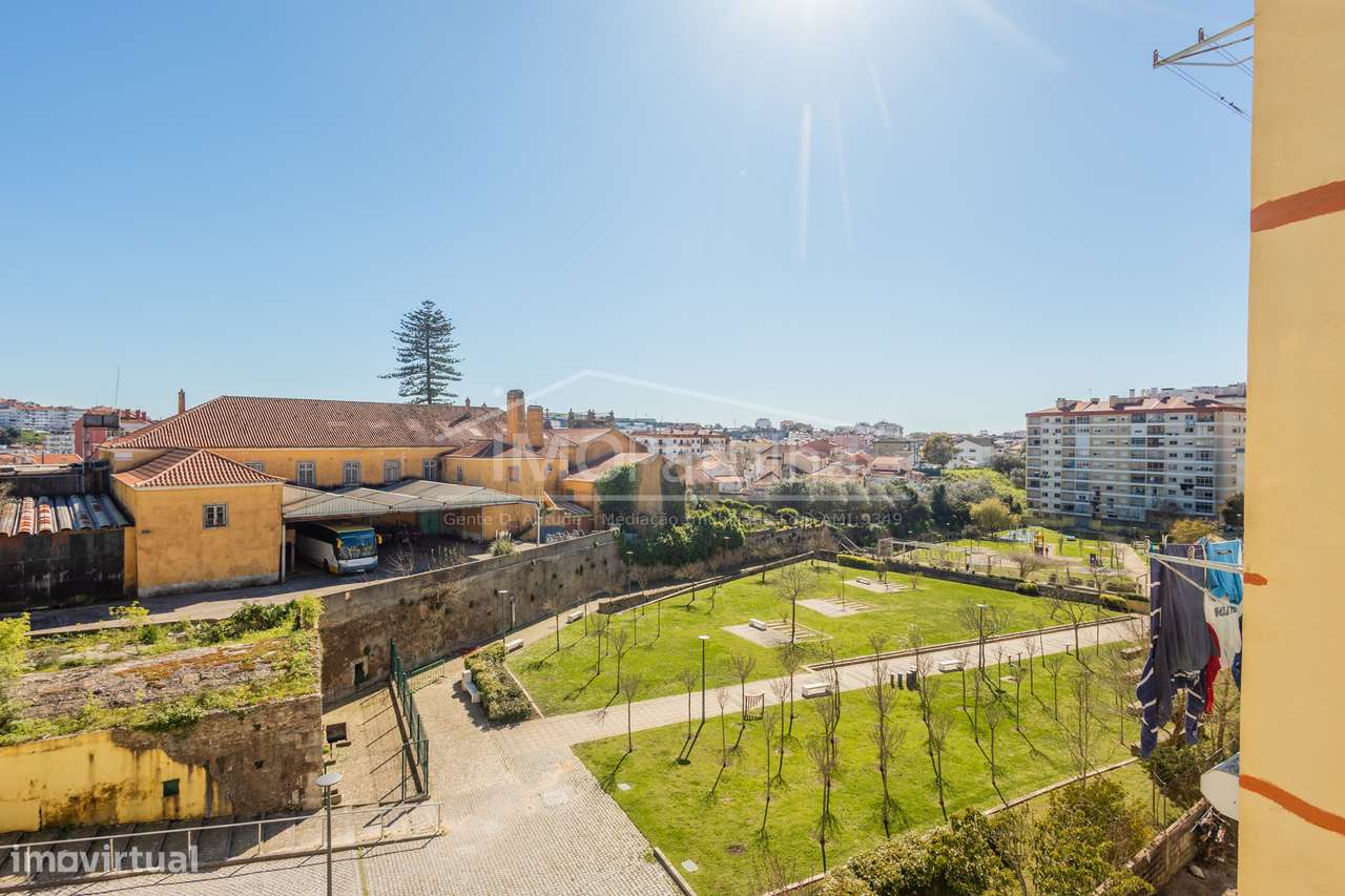 Apartamento T3
Agualva - Cacém-24