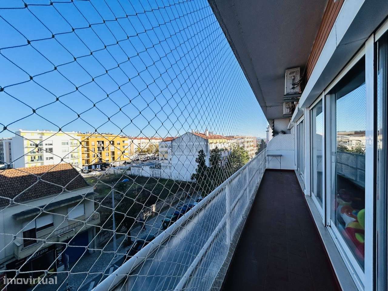 Excelente T3  com áreas generosas  suite e varandas - Montijo-5