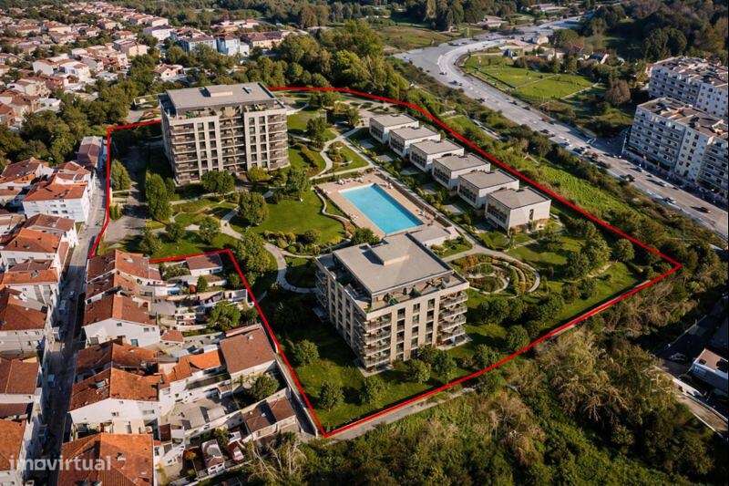 Terreno Urbano com 11.324,10 m2 para Investimento com PIP aprovado Ram - Grande imagem: 2/47