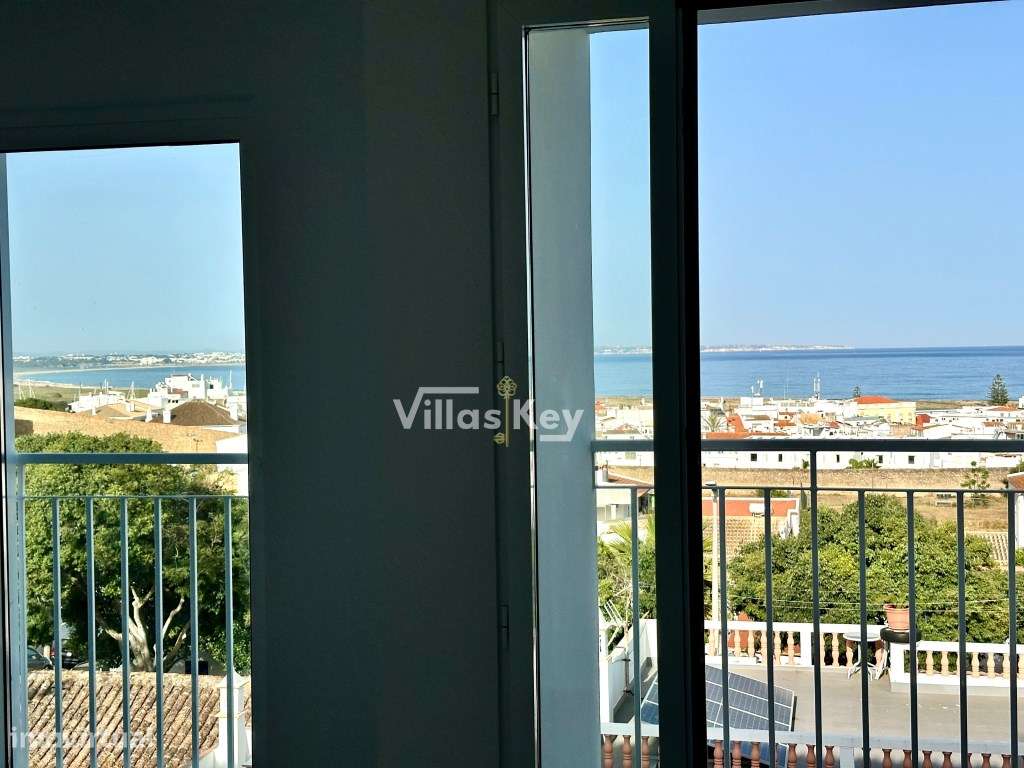 Moradia 6 quartos, no centro de Lagos com excelente vista mar, Lago...-20