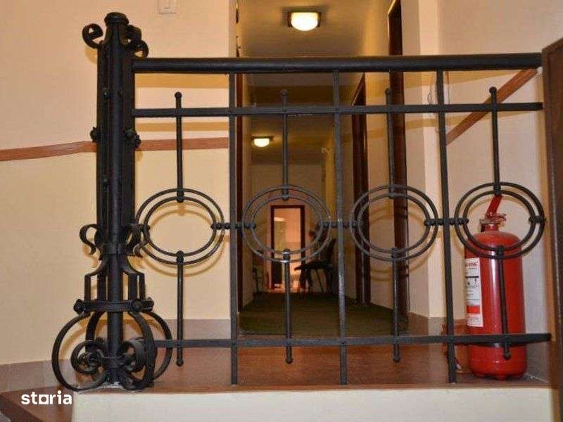 ARMENEASCA - UNIVERSITATE  - 6 camere stradal, locatie deosebita-14