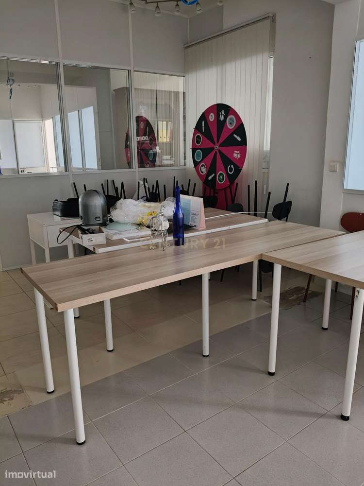 Loja  com 122 m2 em Outeiro de Polima-5