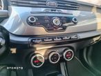 Alfa Romeo Giulietta 1.4 TB 16V Multiair TCT Turismo - 25