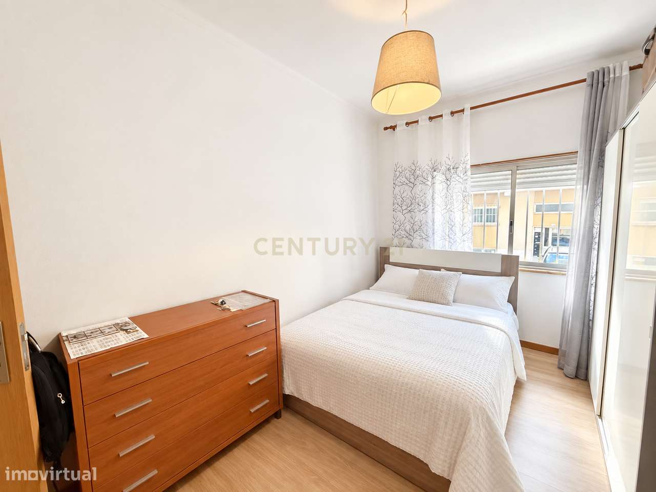Apartamento  T2 renovado no Vale da Amoreira.-2
