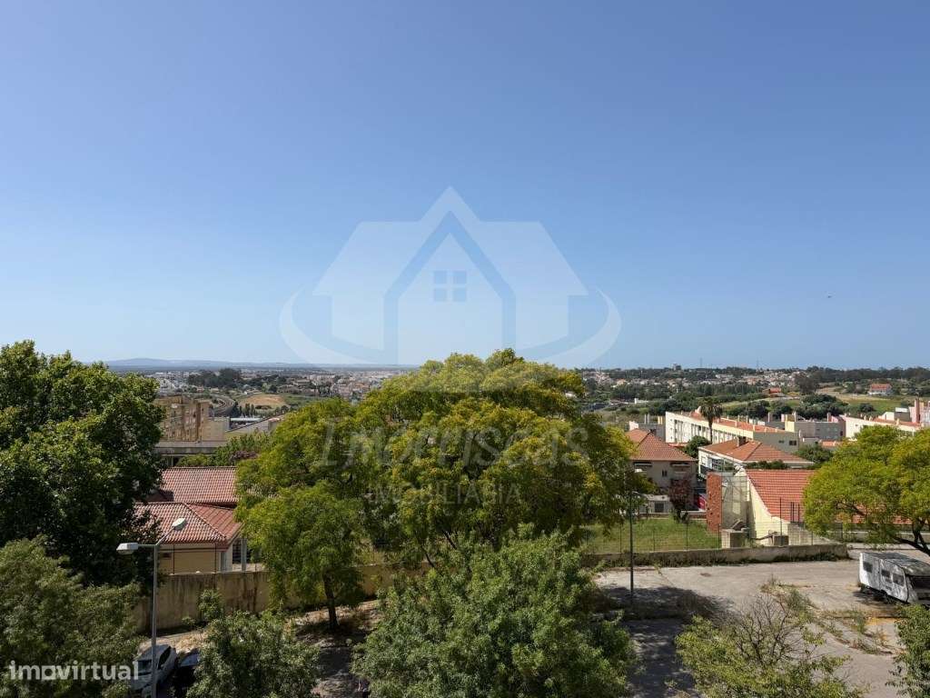 T3 com Vista Panorâmica e Excelente Luminosidade | Monte de Caparica-30