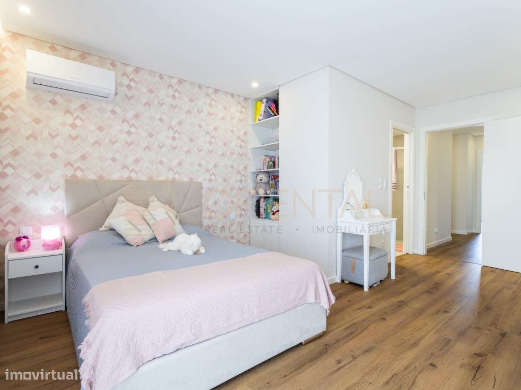 Exclusivo T4 Penthouse de Luxo com 379 m² na Póvoa de Santa Iria.-16