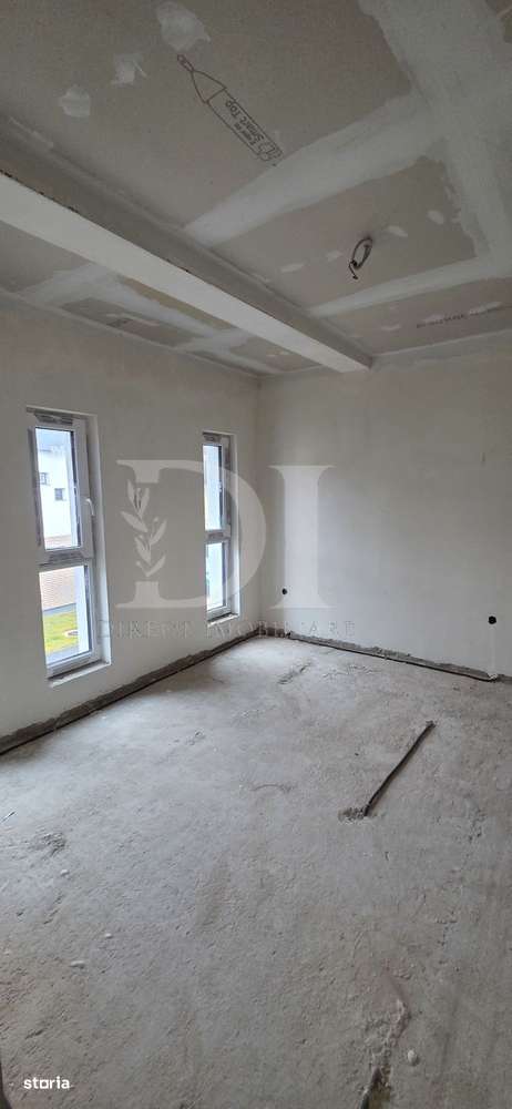 Casa finalizata 2025 108mp cu parcare si gradina  zona Terra-11