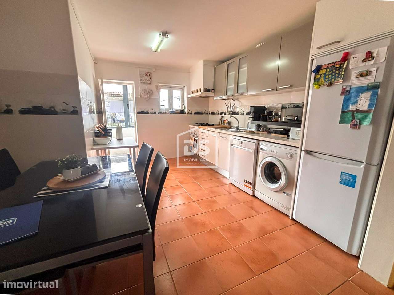 Moradia Geminada T4 Venda em Bombarral e Vale Covo,Bombarral - Grande imagem: 2/20