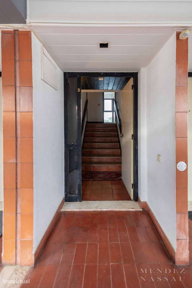 T2 para renovar - Cascais - Grande imagem: 2/25