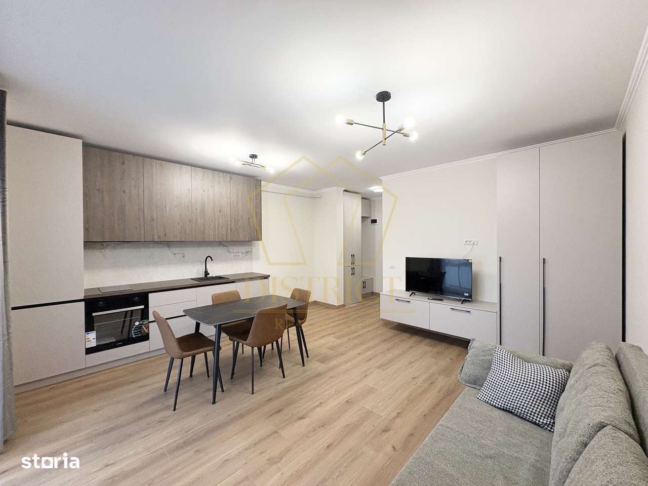 Apartament deosebit cu 1 camera | Giroc - Imagine principală: 2/5