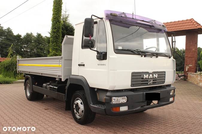 MAN 12 220 L 2000 - 4