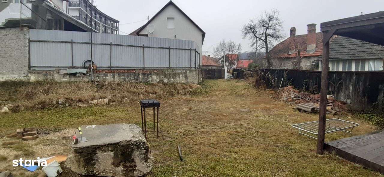 Vindem teren bun construcie bloc P+2E in Noua-5