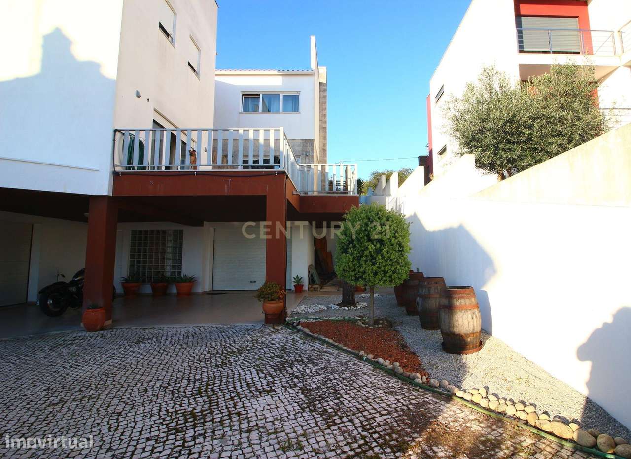 Moradia V4 em Torres Vedras, 566m2 ,vistas excecionais, qualidade e co-41