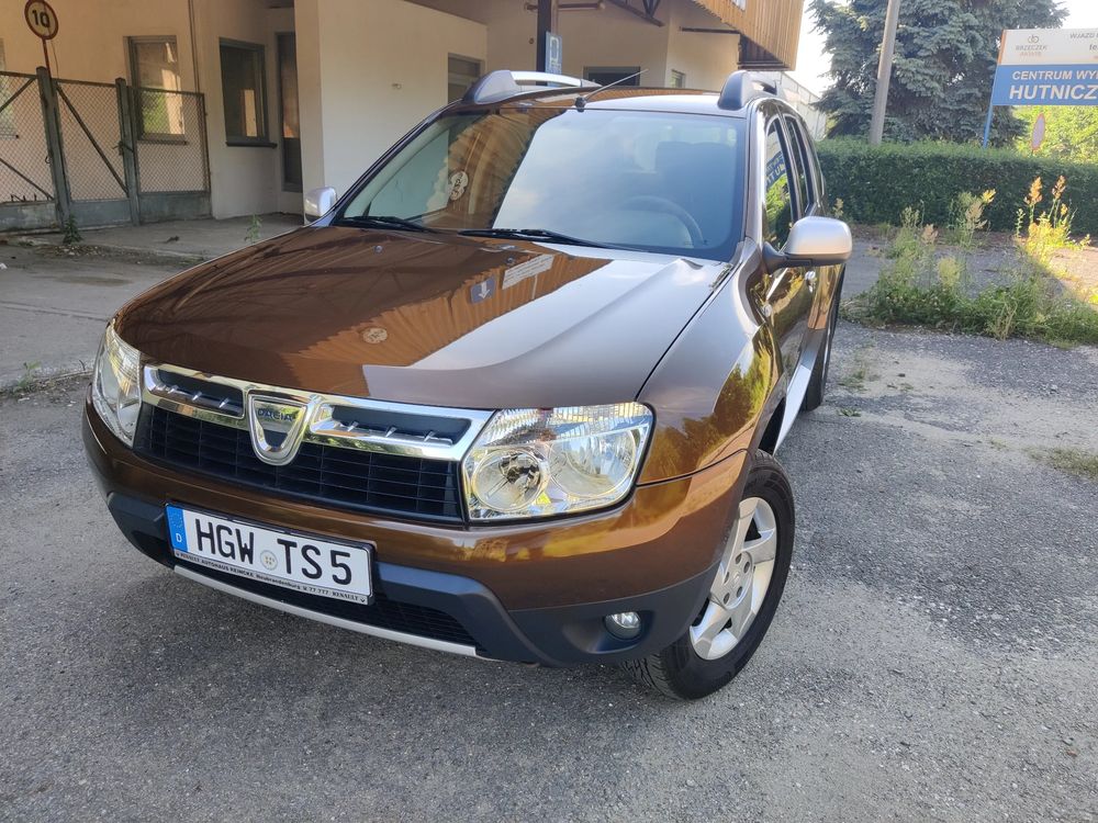 Dacia Duster I (2009-2017) 1.6 16V 105 4x2 Celebration 2012
