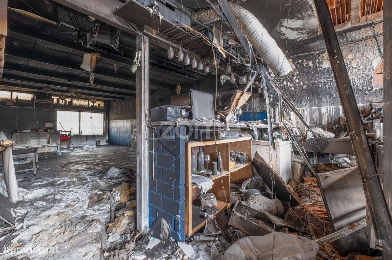 Espaço comercial amplo junto ao Gaia Park, em Vila Nova de Gaia, Po...-21