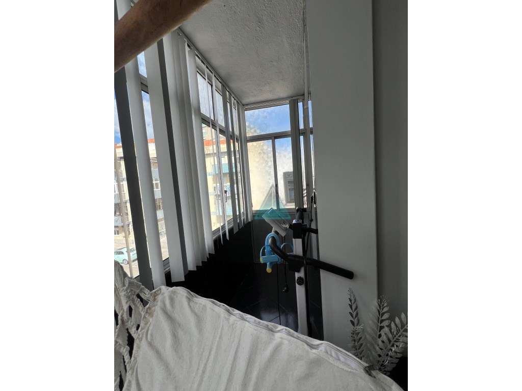 Apartamento T3 Paivas com melhoramentos 2º andar-7