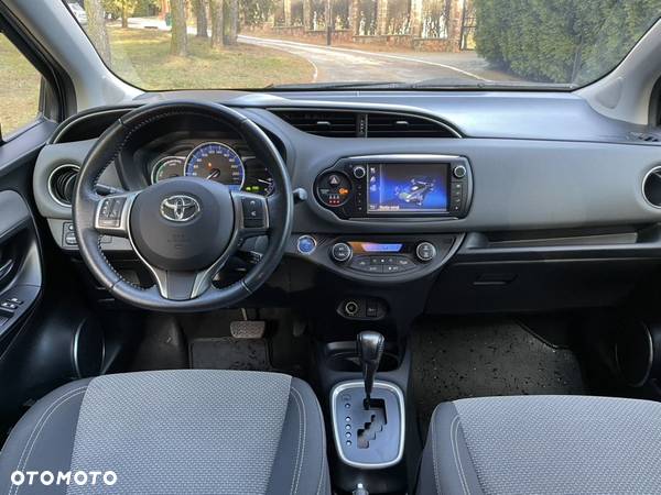 Toyota Yaris Hybrid 1.5 VVT-i Comfort mit Design Paket - 13