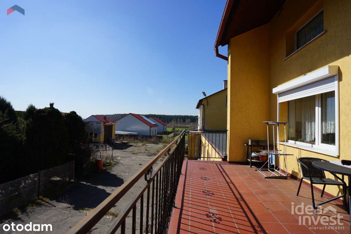 Duży dom w zabudowie bliźniaczej z potencjałem-8