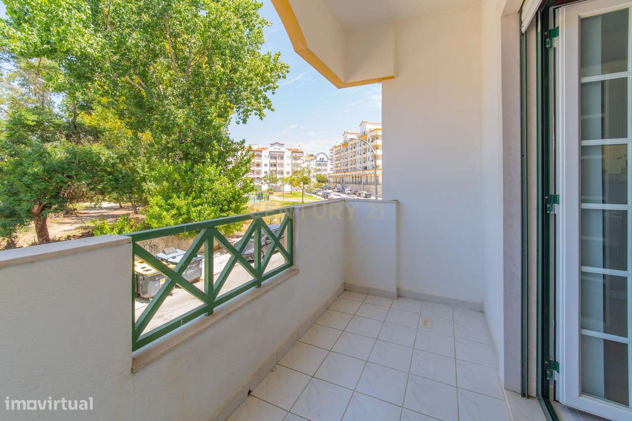 Apartamento T3 em Alcochete com garagem e arrecadação - Oportunidade Ú-6