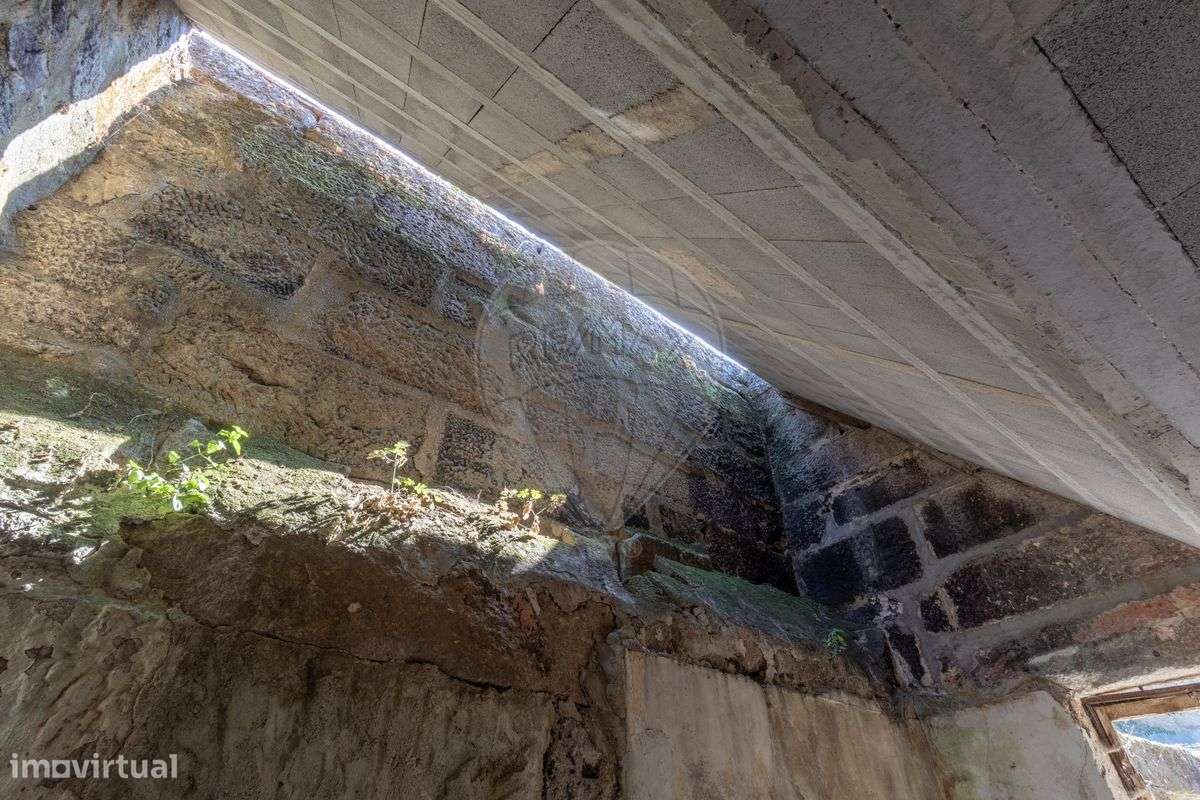 Moradia T4 para venda-12