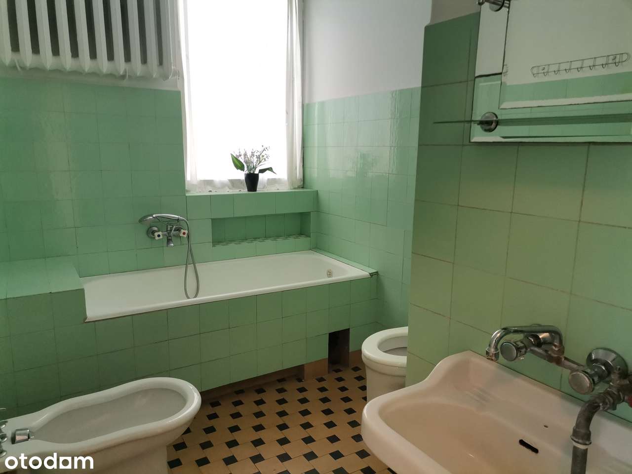 Unikatowy dom wolnostojący z dużym potencjałem - w zacisznej uliczce!-18