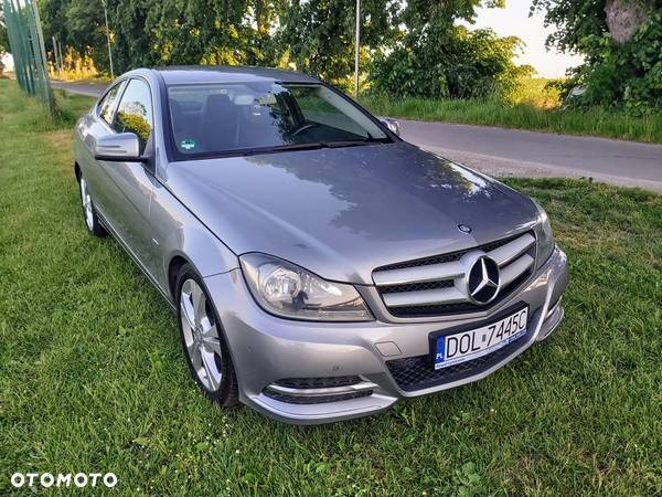 Mercedes-Benz Klasa C 180 Coupe BlueEFFICIENCY 7G-TRONIC - 5