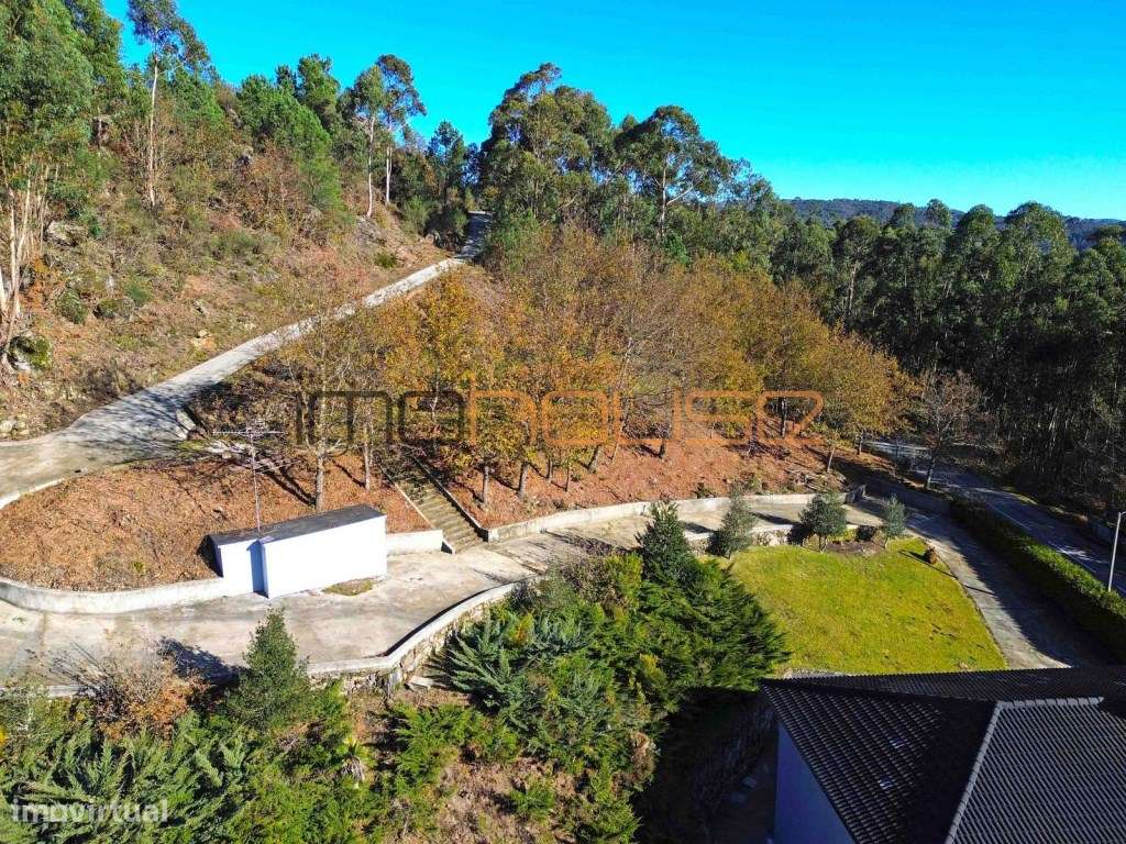 Moradia pronta habitar na Montanha - 1ha de Terreno-41