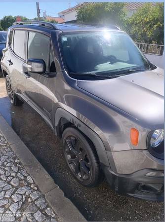 Jeep Renegade 1.6 MJD Night Eagle - 2