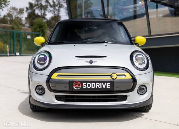 MINI Cooper E Favoured - 3