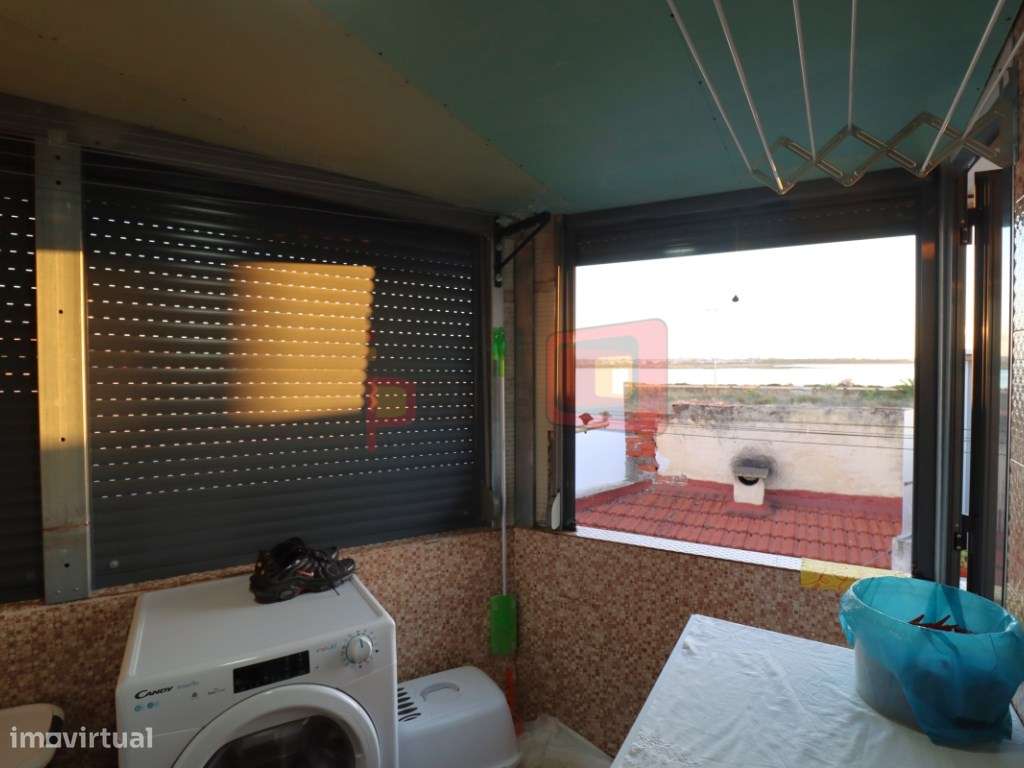 MORADIA CENTRO MONTIJO-14