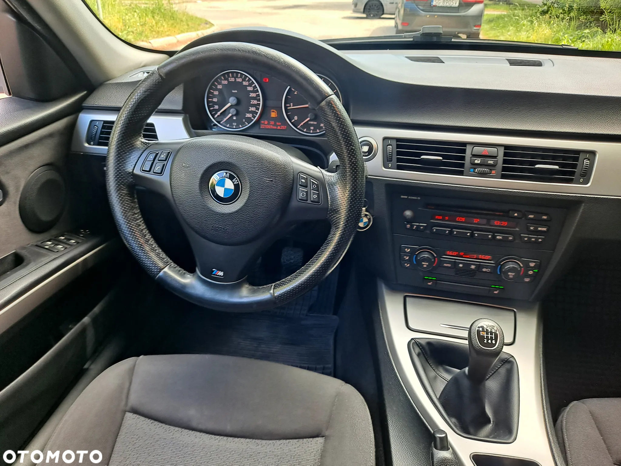 BMW Seria 3 318i - 7