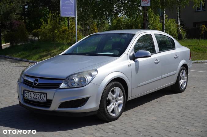 Opel Astra 1.6 Active - 32