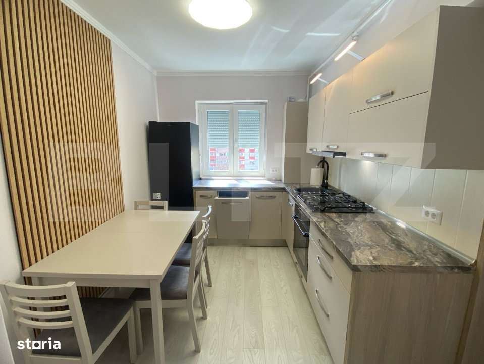 Apartament ultracentral de vanzare , 2 camere -renovat complet - Imagine principală: 4/7