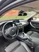 BMW Seria 3 320d Touring xDrive - 33