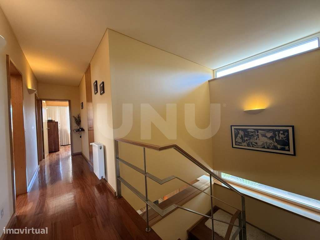 Moradia T5 Moderna com Jardim e Cave Ampla - Árvore, Vila do Conde-17
