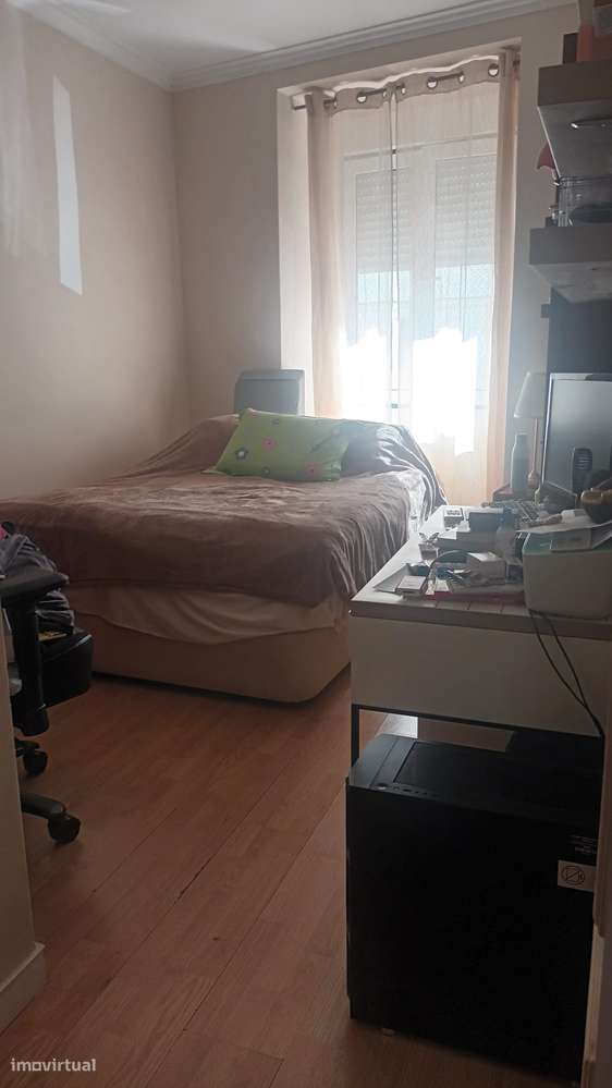 T2 com terraço no Bairro Rêgo em Lisboa-14